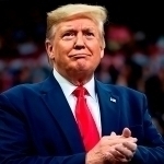 Трамп мусулмонларни Рамазон билан табриклади
