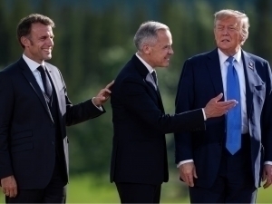 Трамп Макронни шуҳратпарастликда айблади