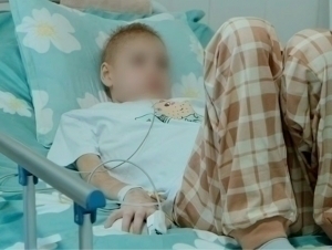 Ангренда зўравонликка учраган қиз Тошкентдаги шифохонага жойлаштирилди (видео)