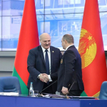 “Ot izini toy bosar”: Lukashenkoning o‘g‘li otasining lavozimini egalladi
