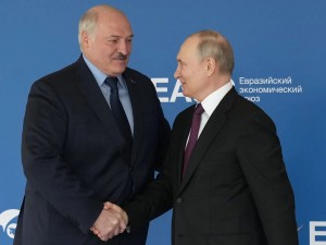 Лукашенко ядро қуролидан хавотирга тушганларни Россия ва Беларусь иттифоқига қўшилишга чақирди