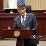 Qodirov imomni ayblagan qo‘mitaga: “Yaqinda qurilgan yo‘l o‘pirilib tursa, kim halolligini isbotlashi kerak?”