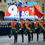 Moskva meri G‘alaba paradi vaqtida odamlarni uyda o‘tirishga chaqirdi
