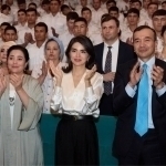 Saida Mirziyoyeva Amir Temur haqidagi spektakl tomoshasiga bordi