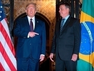 Трамп ҳурмат қилган собиқ президент уй қамоғига олинди