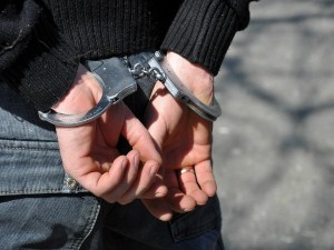Россияда ўзбекистонлик эркак 27 йил аввал қилган жинояти учун қамалди