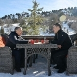 Mirziyoyev Japarovga tabrik yo‘lladi 