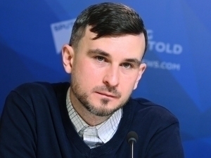 “Спутник Озарбайжон” директори Бакудан чиқиб кетди