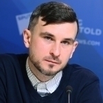 “Спутник Озарбайжон” директори Бакудан чиқиб кетди