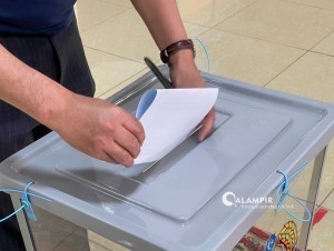 In the referendum, the results in three precincts were declared invalid