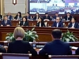Saida Mirziyoyeva Oliy sudning yangi raisini jamoaga tanishtirdi