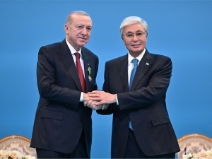 Erdo‘g‘an Qozog‘istondan quruq qo‘l bilan qaytmayapti