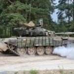 Belarus o‘z tanklarini Ukraina chegarasiga joylashtirdi (video)