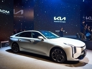 Kia Тошкентда янгиланган K8 ва Carnival флагманларини тақдим этди