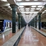 Toshkentdagi metroda ayol poyezd yo‘liga tushib ketdi