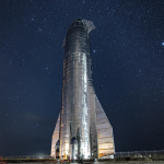 SpaceХ Ойга астронавтларни етказиб бериш ҳуқуқини қўлга киритди 