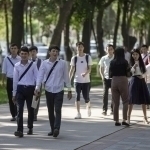 Are there more women or men studying at universities in Uzbekistan?
