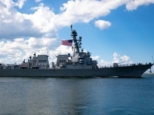 АҚШнинг улкан эсминеци Исроилга кирди 