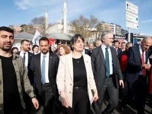 Turkiyada yana bir tumanning muxolif meri qo‘lga olindi