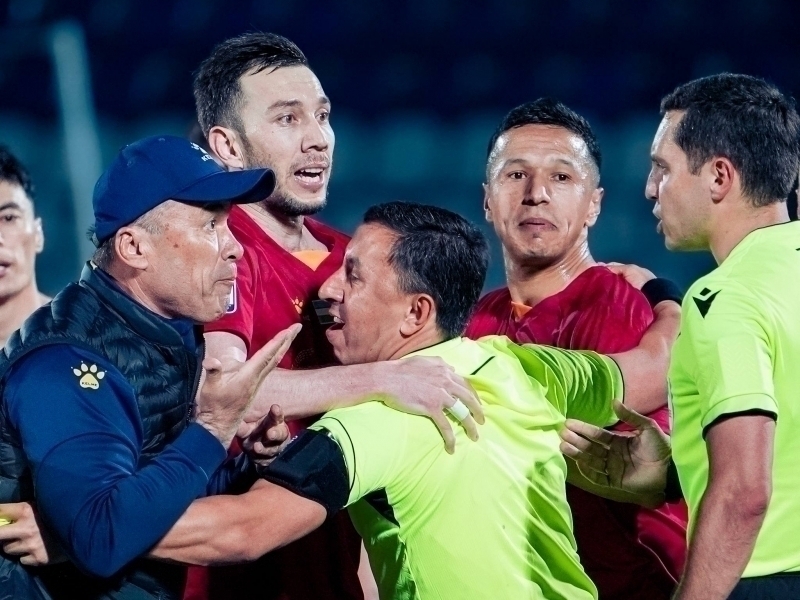 O‘zbekiston Superligasida hakam qo‘pol xatoga yo‘l qo‘ydi (video)
