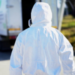 Коронавирусга чалинган 14 яшар беморнинг бутун бир қишлоғи дезинфекция қилинди (видео)