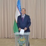 The presidential candidate Inoyatov votes in the election