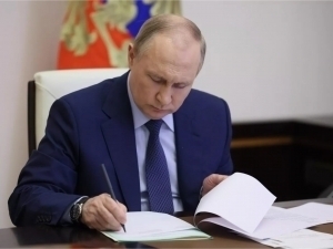 Putin yangi hukumat tuzilmasini tasdiqladi