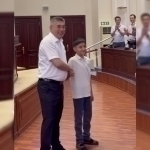 Chek so‘ragani uchun kaltak yegan bola Qudbiyev bilan uchrashdi (video)