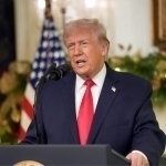 Tramp o‘zbekistonliklarni Yangi yil bilan tabrikladi